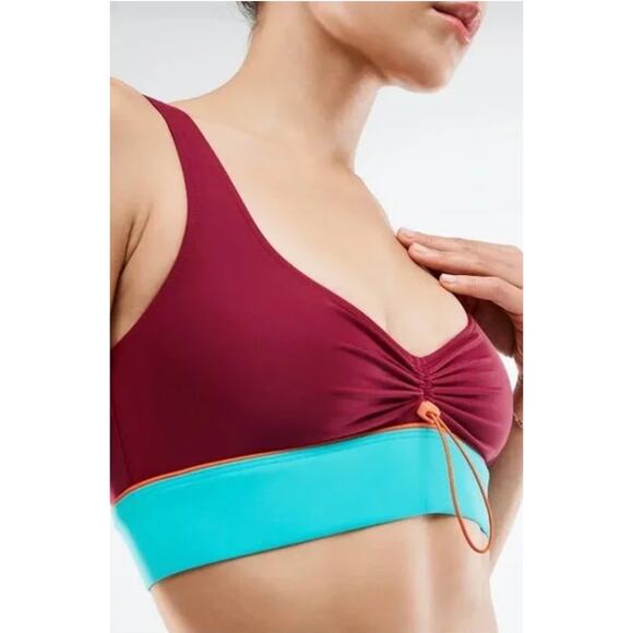 Fabletics Fiona Medium Impact Women’s Sport Bra Size Small - Picture 2 of 3